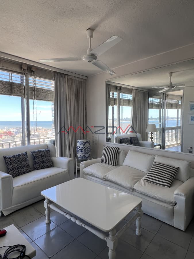 Punta del Este-2 dormitorio-Vista al Puerto- Edificio Lafayette