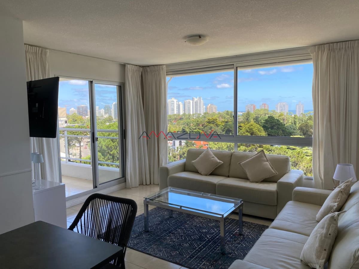 Apartamento de 2 Dormitorios y 2 baños piscina, aire acondicionado, garaje y amenities, en Roosevelt,shopping, Punta del Este