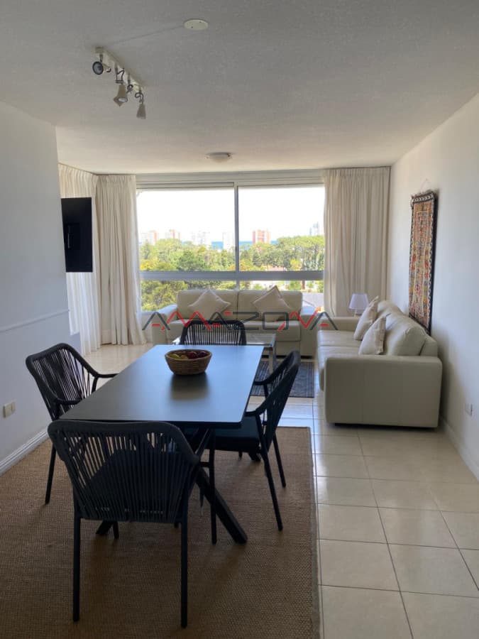 Apartamento de 2 Dormitorios y 2 baños piscina, aire acondicionado, garaje y amenities, en Roosevelt,shopping, Punta del Este