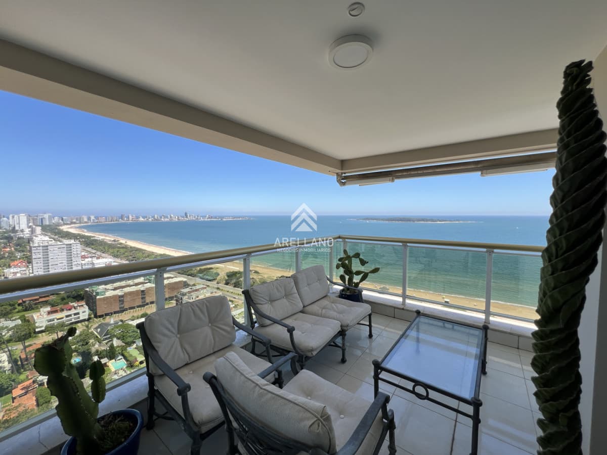 Apartamento ID.6116 - VENTA LE JARDIN RESIDENCE - ESQUINERO- MANSA-PUNTA DEL ESTE.