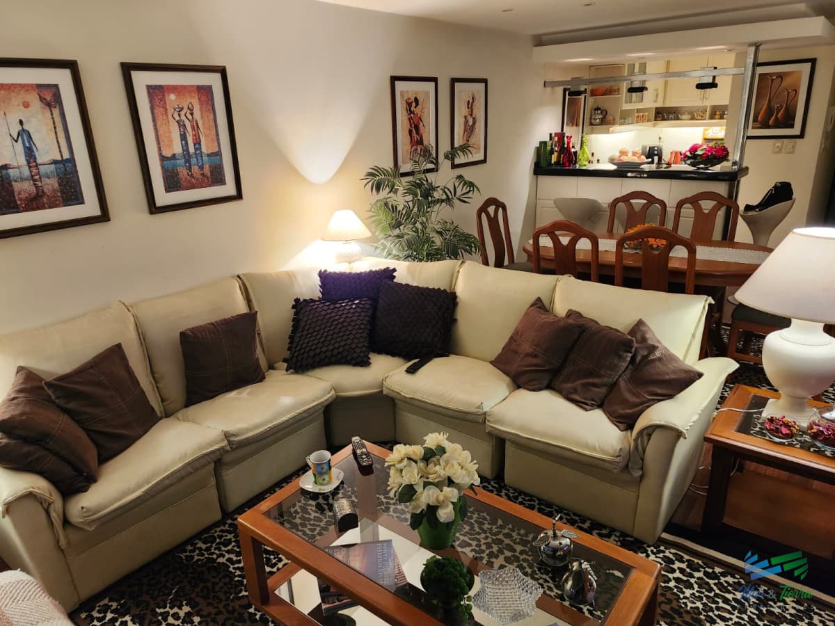 Venta de apartamento 3 dormitorios en primera línea sobre playa Mansa