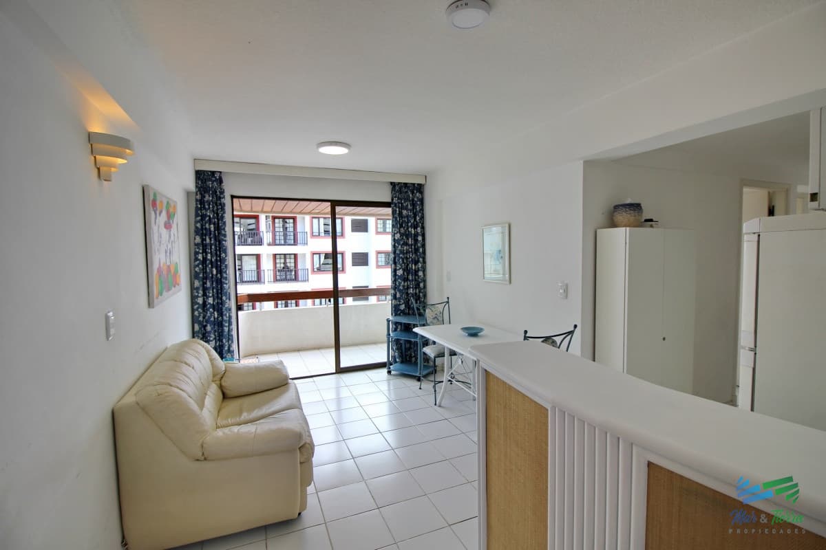 Apartamento de 2 dormitorios con piscina en venta y alquiler en Peninsula, Punta del Este.