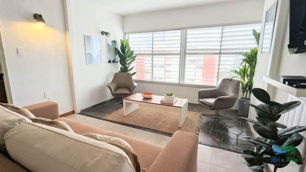 En venta apartamento 2 dormitorios con vista al mar y puerto, Peninsula, Punta del Este