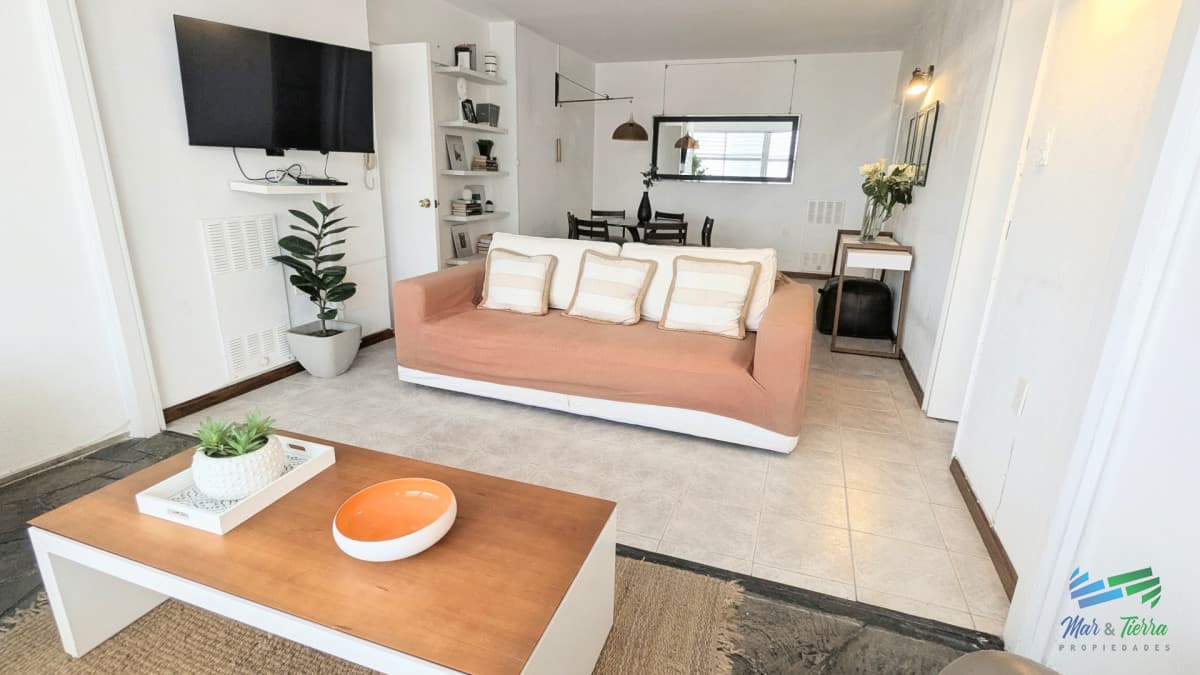 En venta apartamento 2 dormitorios con vista al mar y puerto, Peninsula, Punta del Este