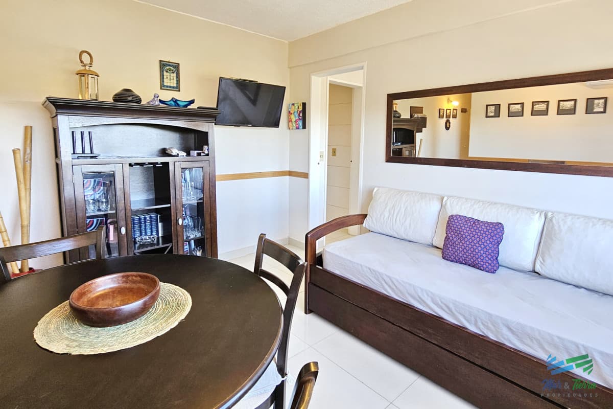 apartamento en alquiler invernal, sobre av.roosevelt, punta del este