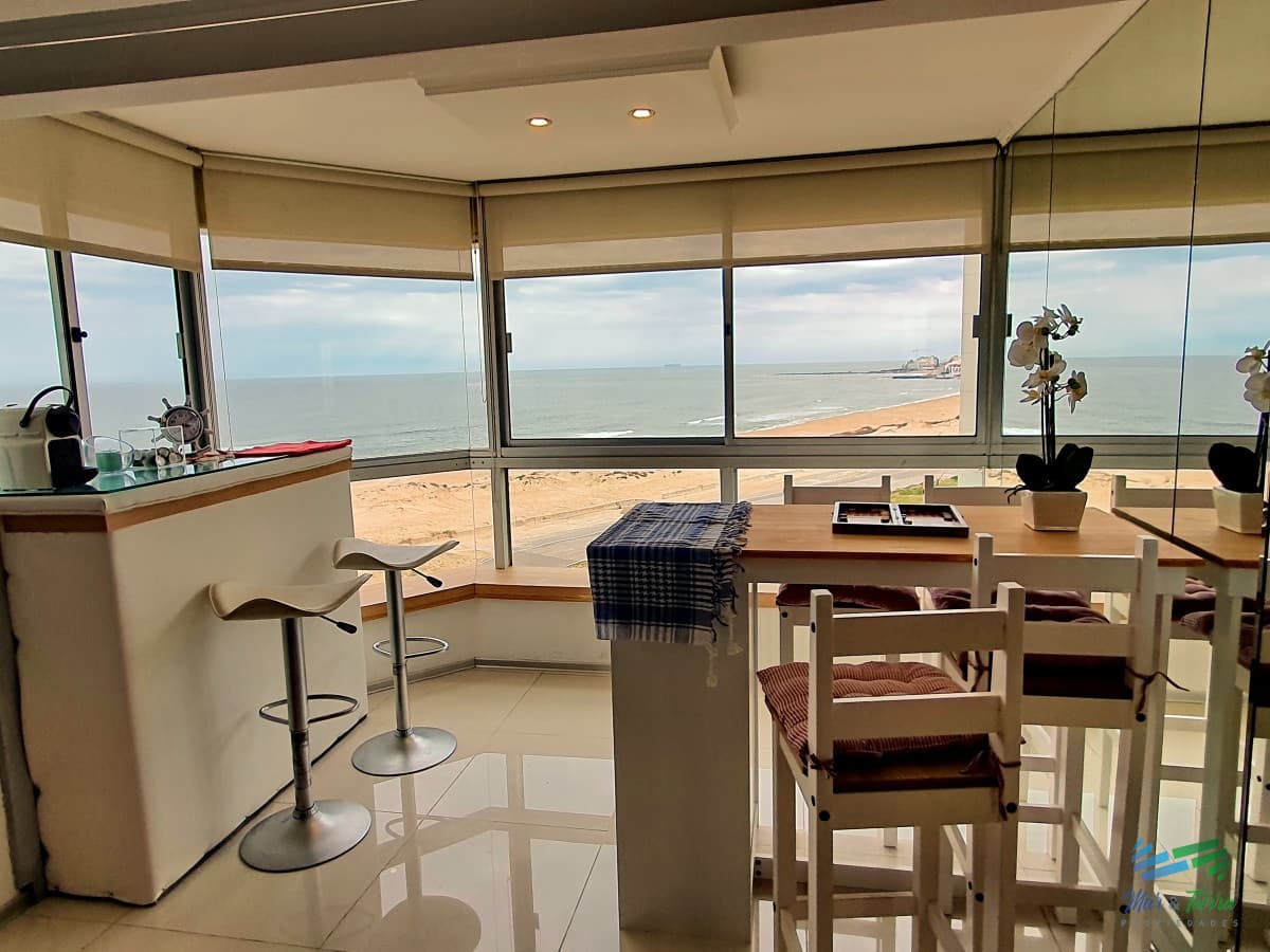 Apartamento en Brava, 2 dormitorios *