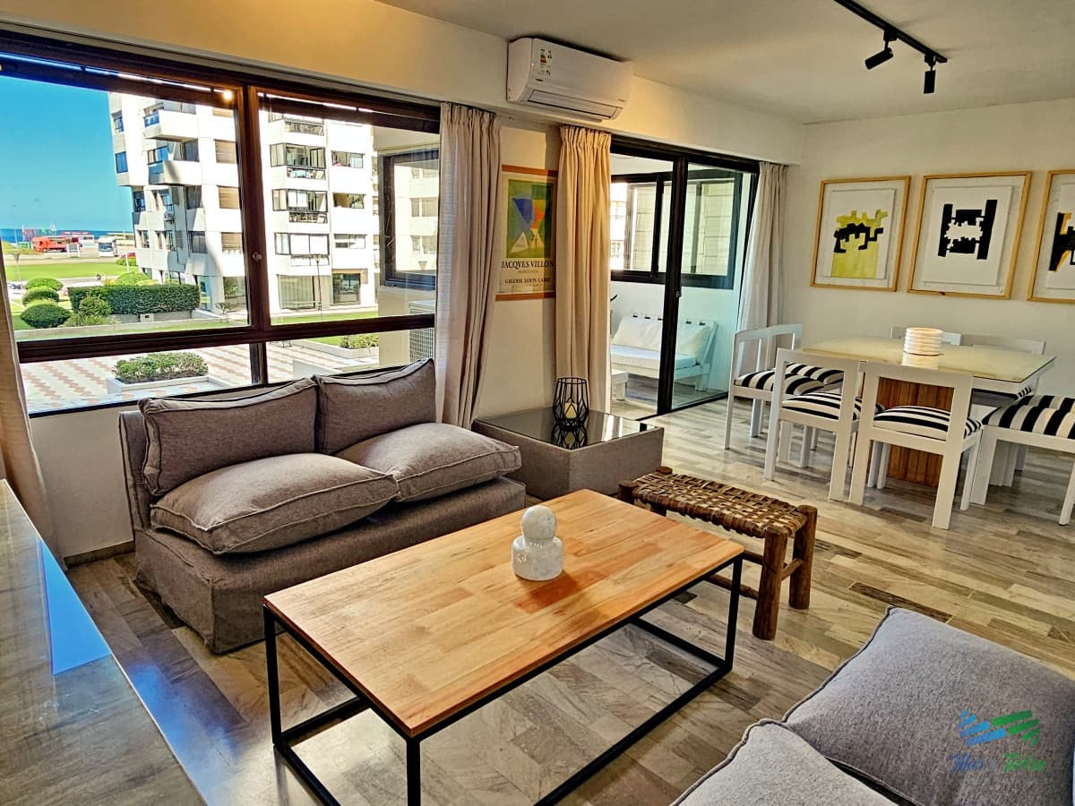 DEPARTAMENTO DE TRES DORMITORIOS EN VENTA, PUNTA DEL ESTE, BRAVA