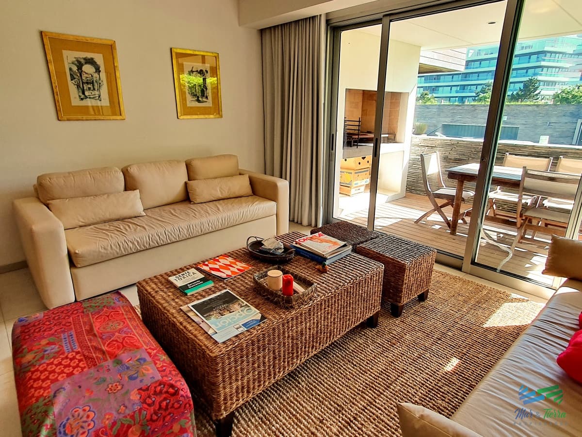 Vendo apartamento de 3 dormitorios y 3 baños. Rincón del Indio, Punta del Este.