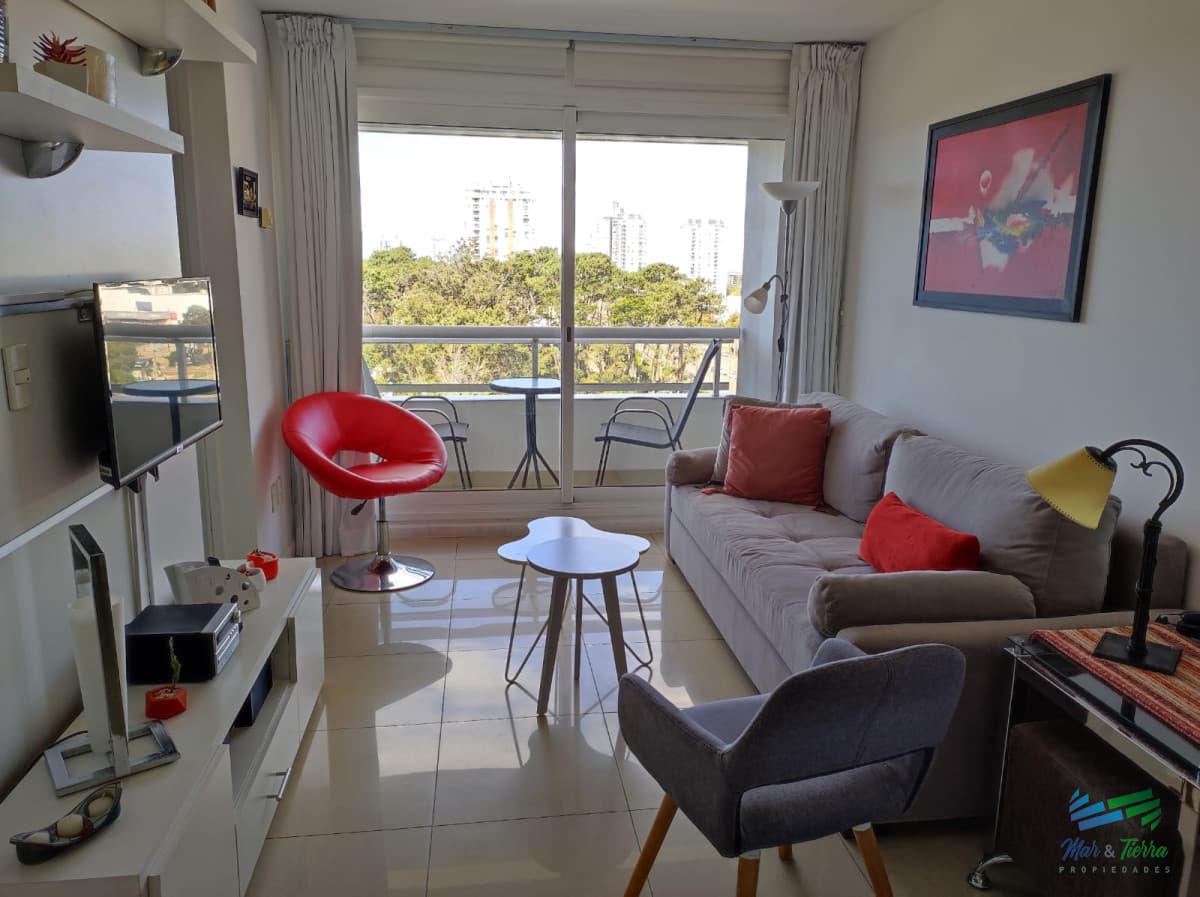 Alquilo por invierno apartamento 1 dormitorio con piscina en Roosevelt, Punta del Este