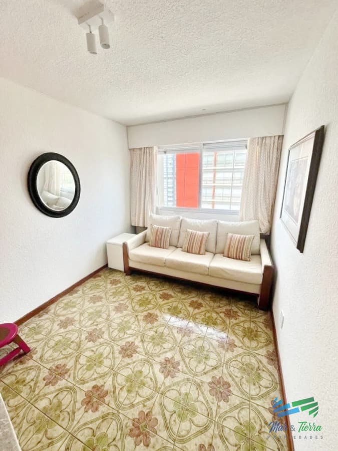 Venta de apartamento 2 y medio dormitorios en la península Punta del este
