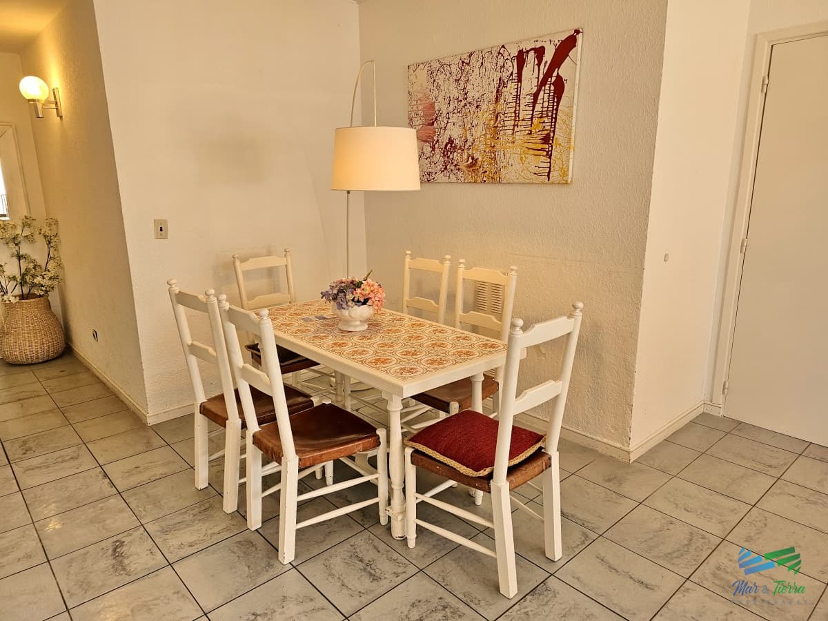 Vendo apartamento dos dormitorio en la peninsula, Punta Del Este.