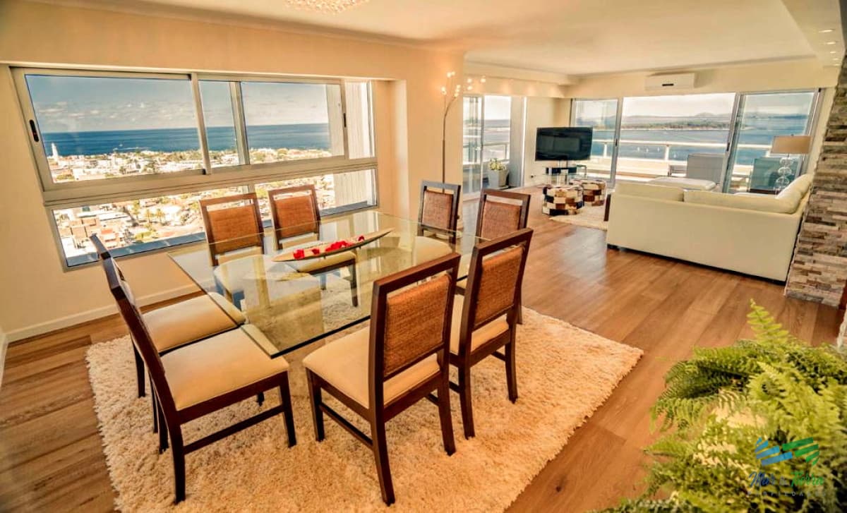 Vendo apartamento 2 dormitorios con vista al puerto en Peninsula, Punta del Este