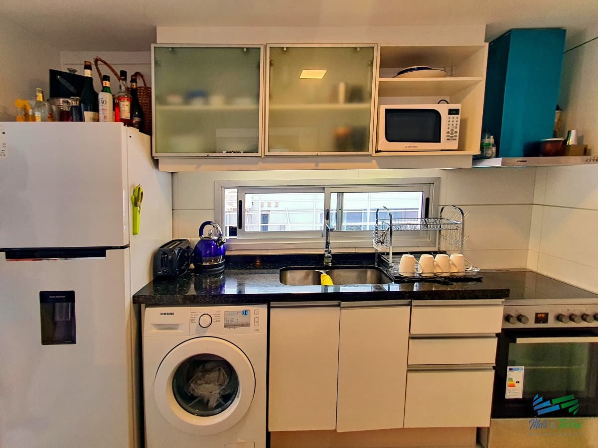 Vendo apartamento 2 dormitorios con gran terraza en Peninsula, zona puerto, Punta del Este