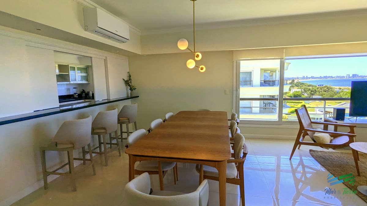 Venta de Apartamento 4 DORMITORIOS con vista al mar en VERAMANSA