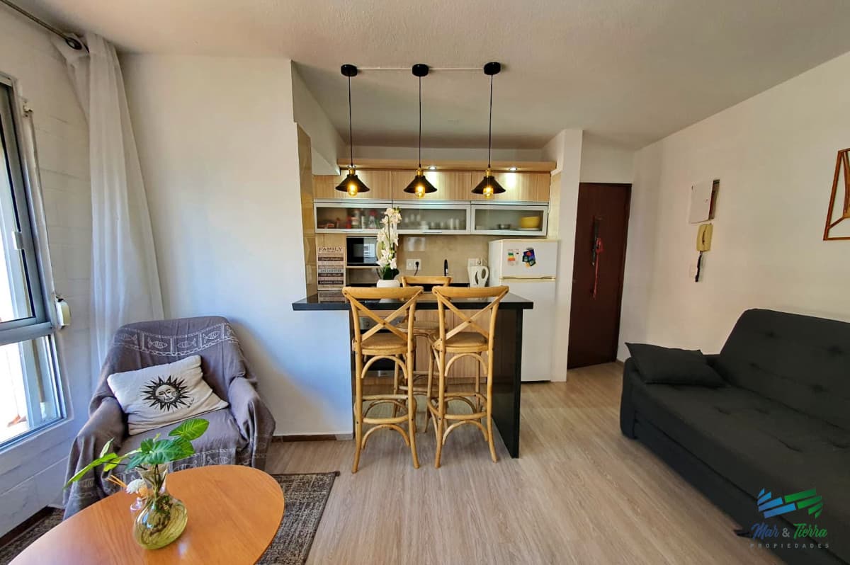 Venta de apartamento de 1 dormitorio 2 baños en la parada 2 de Punta del Este