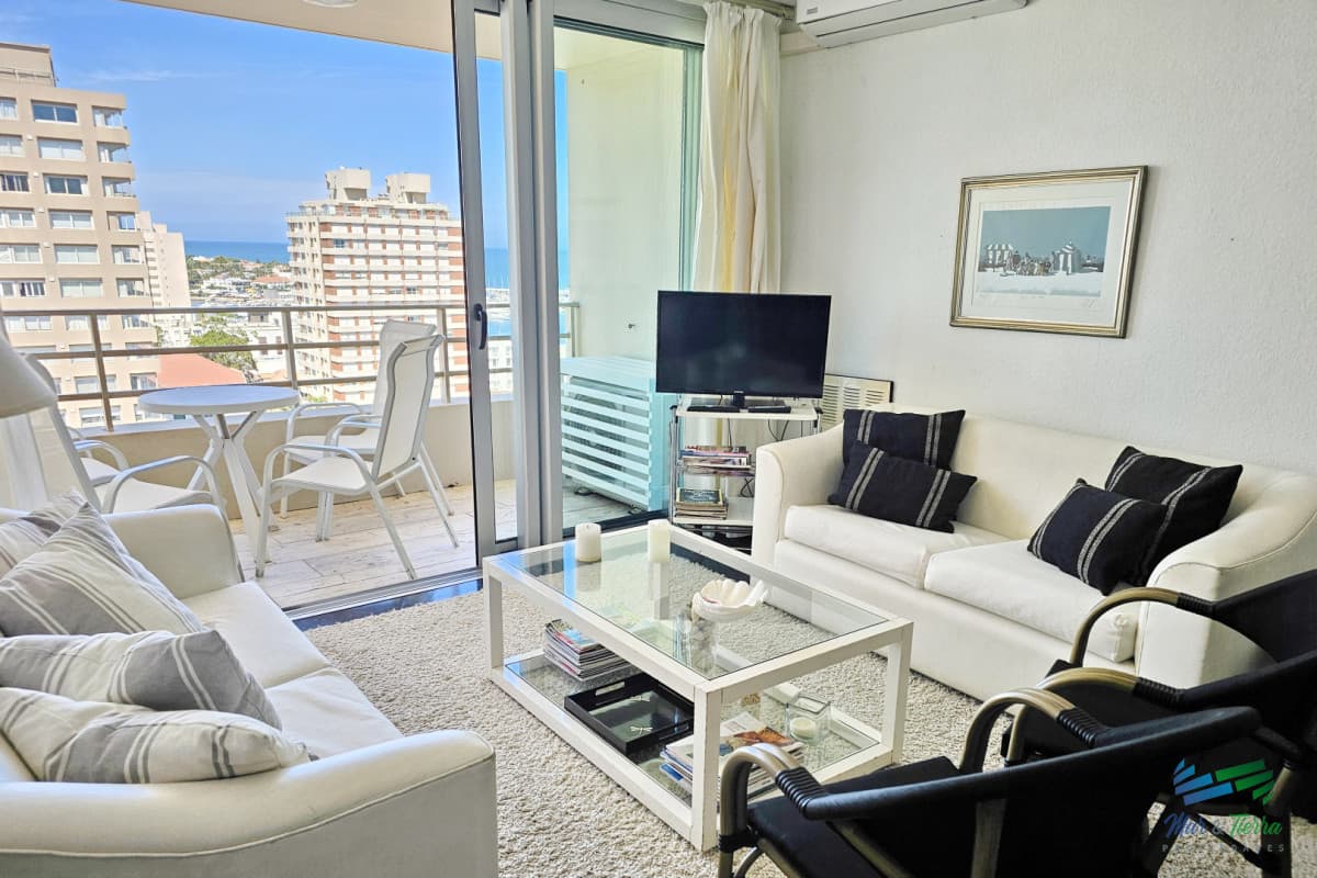 APARTAMENTO 2 DORMITORIOS, VISTA AL PUERTO DE PUNTA DEL ESTE, PENÍNSULA