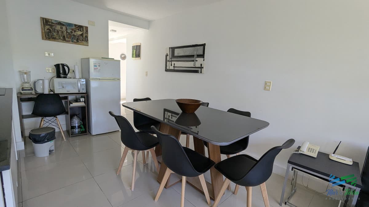 Venta de apartamento 1 dormitorio 2 baños en avenida Pedragosa Punta del Este