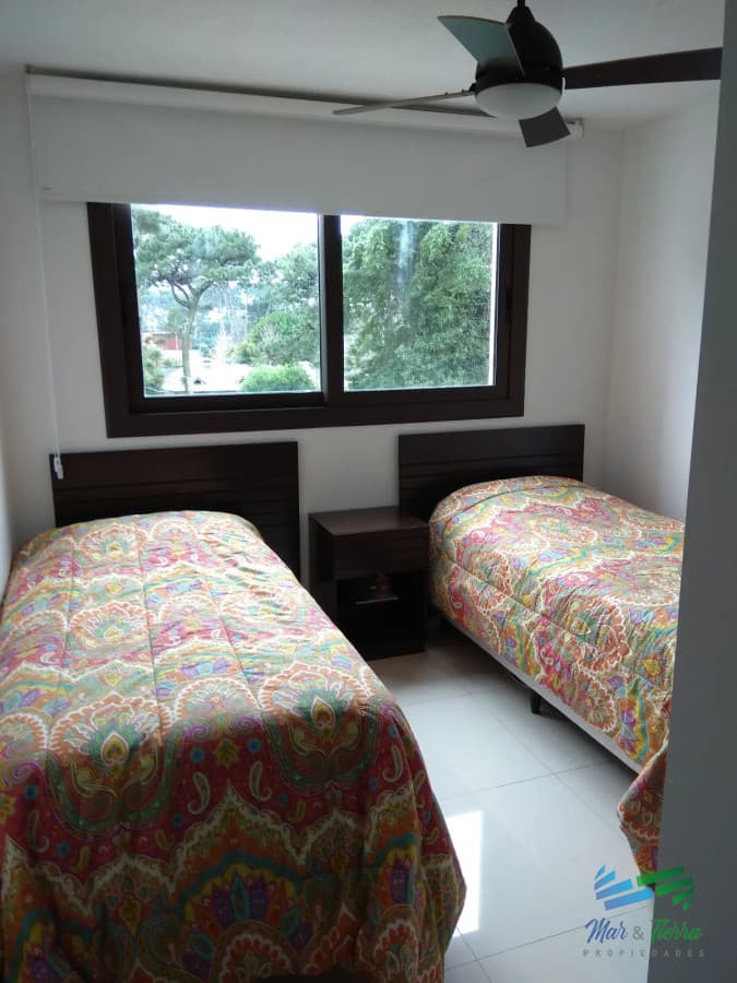 Se alquila invernal apartamento 2 dormitorios con servicios en Roosevelt, zona Cantegril, Punta del Este