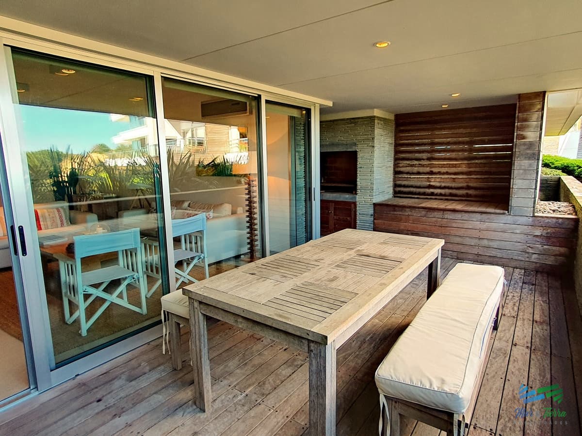 Vendo apartamento de 2 dormitorios y 3 baños. Rincón del Indio, Punta del Este.
