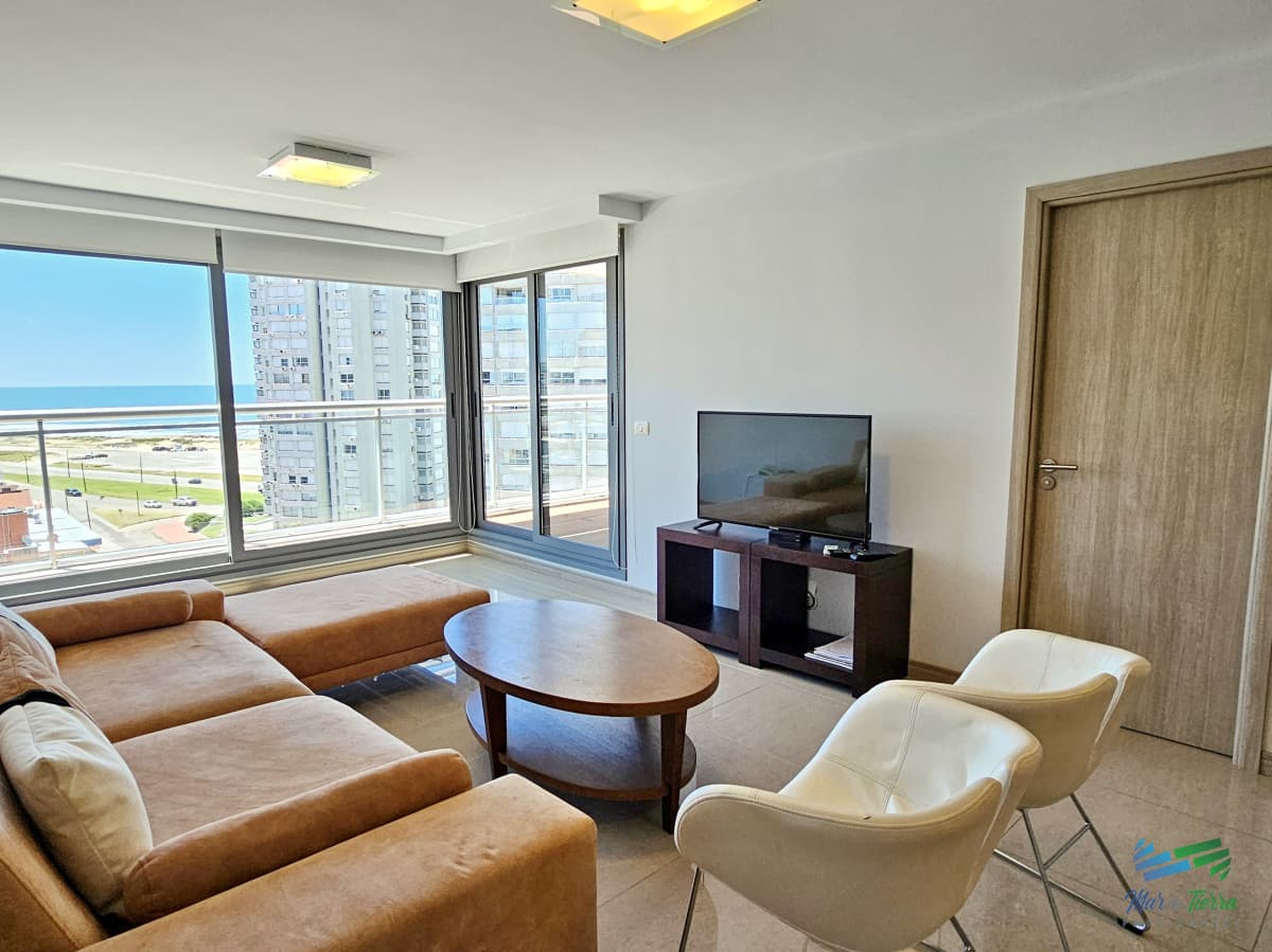 Venta de apartamento 2 dormitorios en Onix Punta del este playa Brava