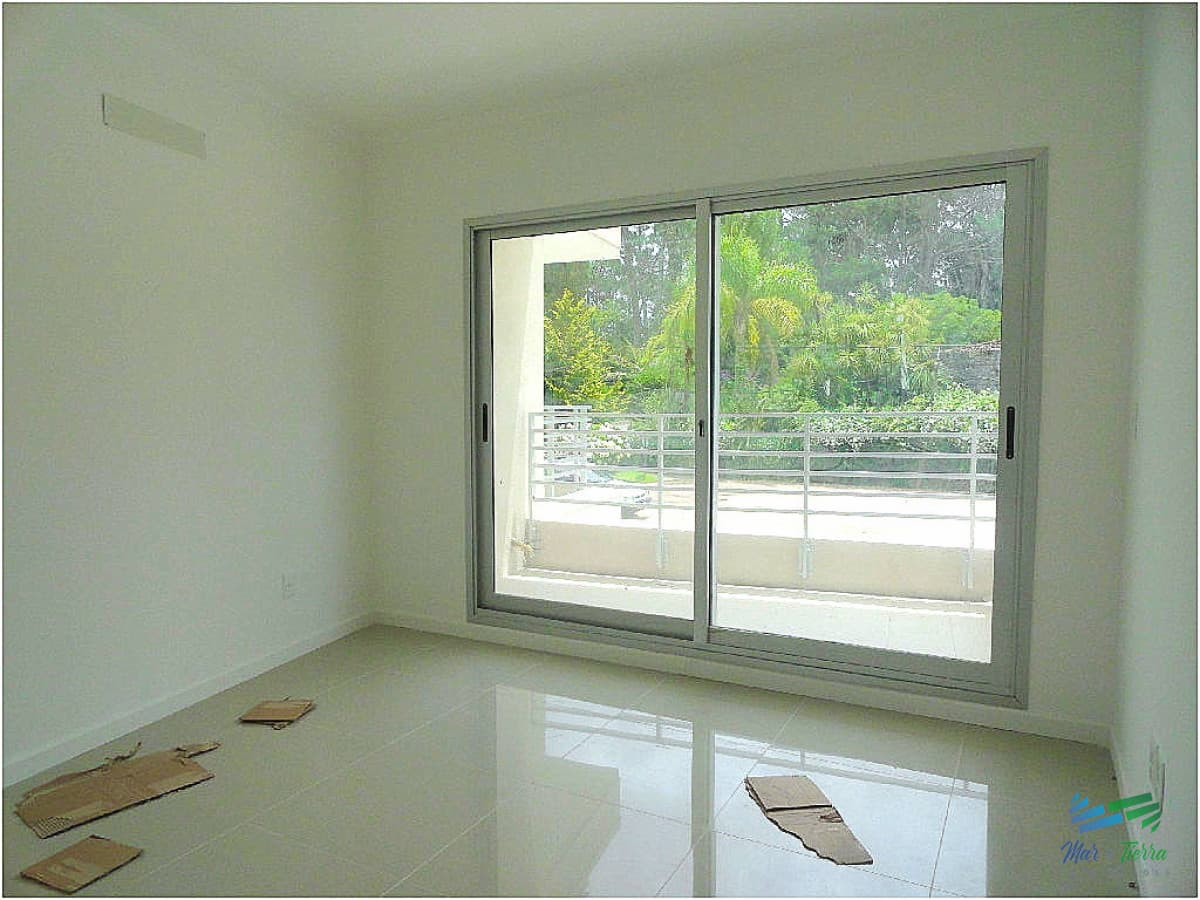 En Venta apartamento 3 dormitorios, 3 baños en San Rafael, Punta del Este