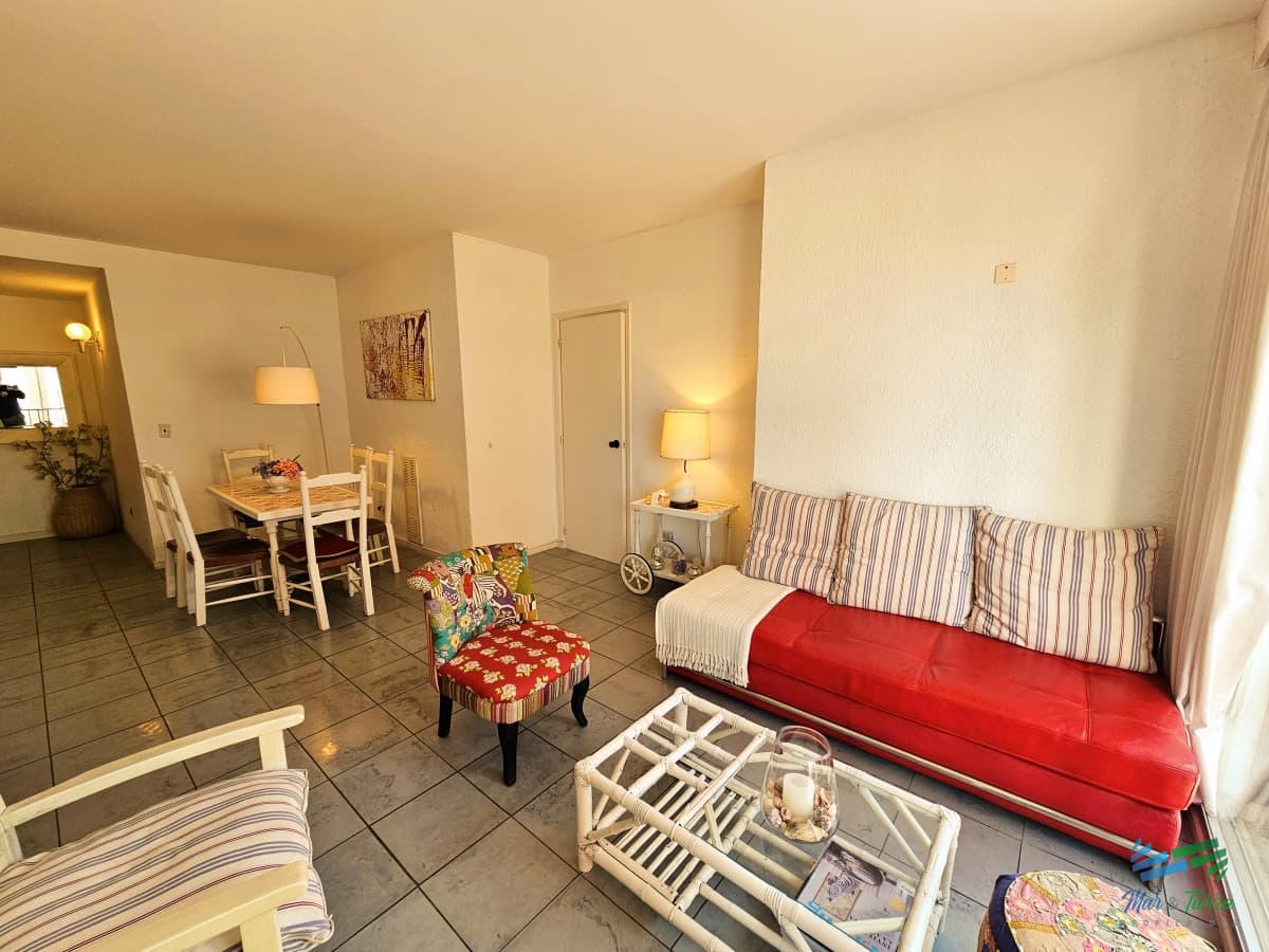 Vendo apartamento dos dormitorio en la peninsula, Punta Del Este.