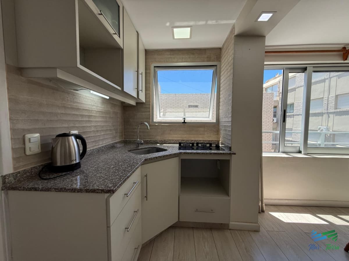 APARTAMENTO ALQUILER DE VERANO, PARA 4 PERSONAS EN PENÍNSULA
