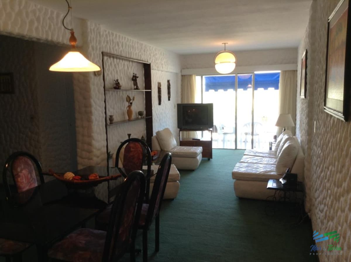Alquilo apartamento 3 dormitorios en Playa Mansa, Punta del Este