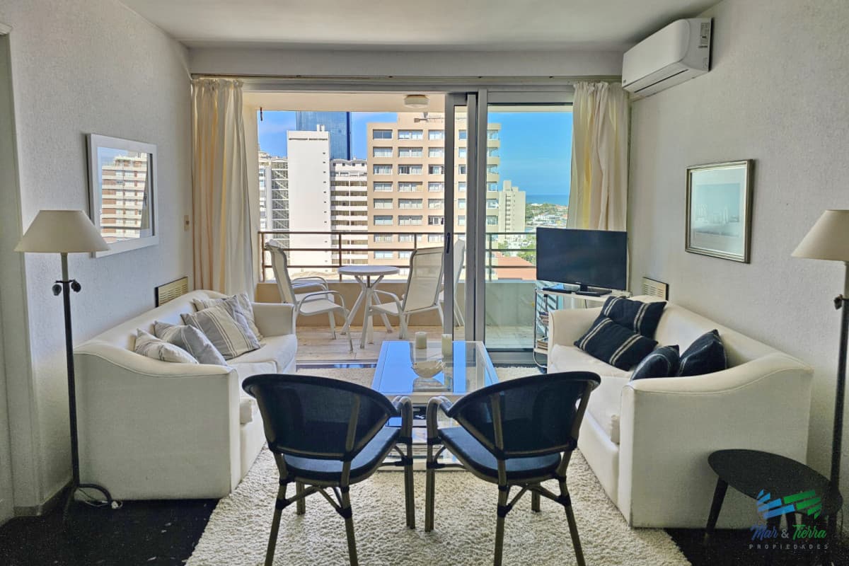 APARTAMENTO 2 DORMITORIOS, VISTA AL PUERTO DE PUNTA DEL ESTE, PENÍNSULA