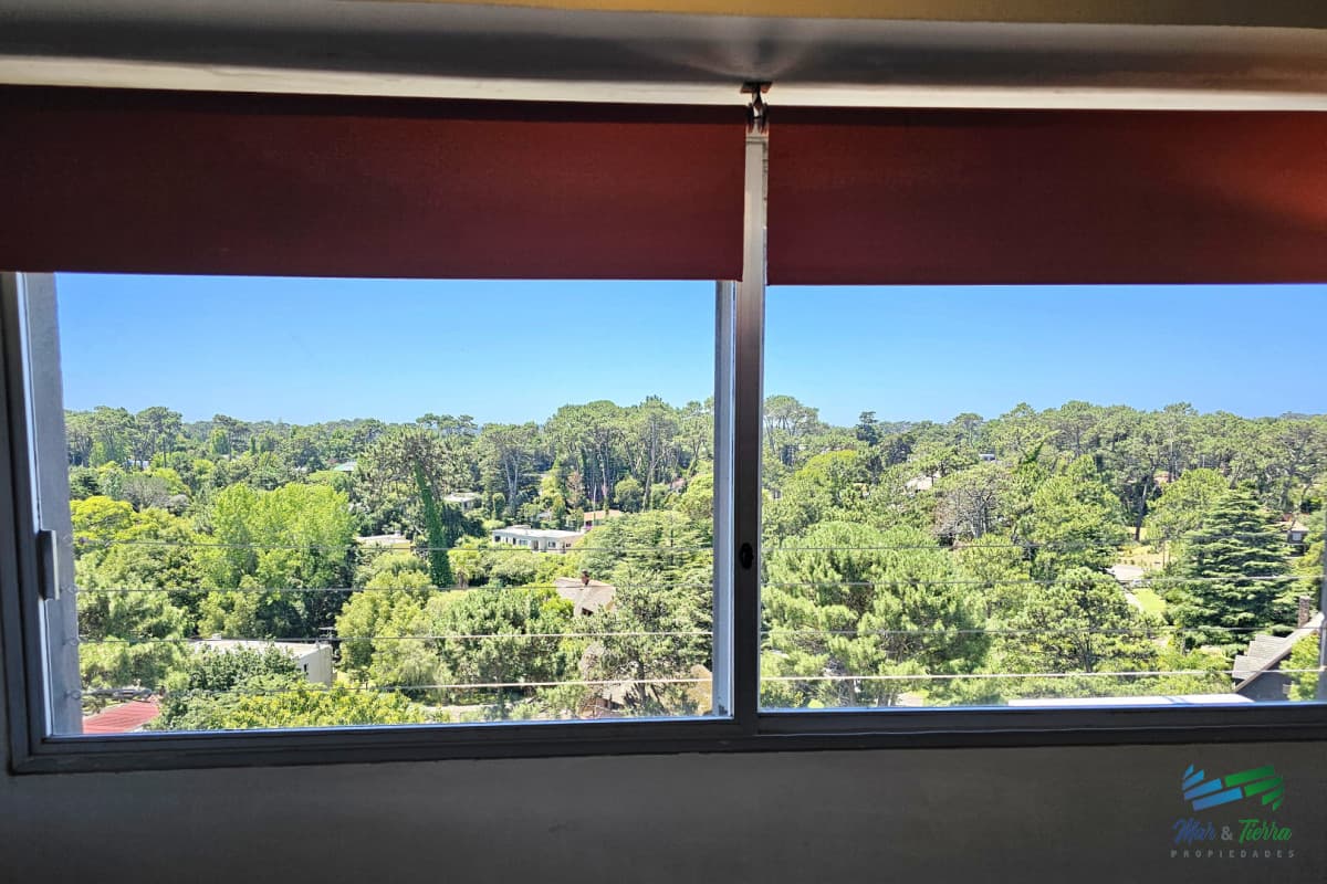 apartamento en alquiler invernal, sobre av.roosevelt, punta del este
