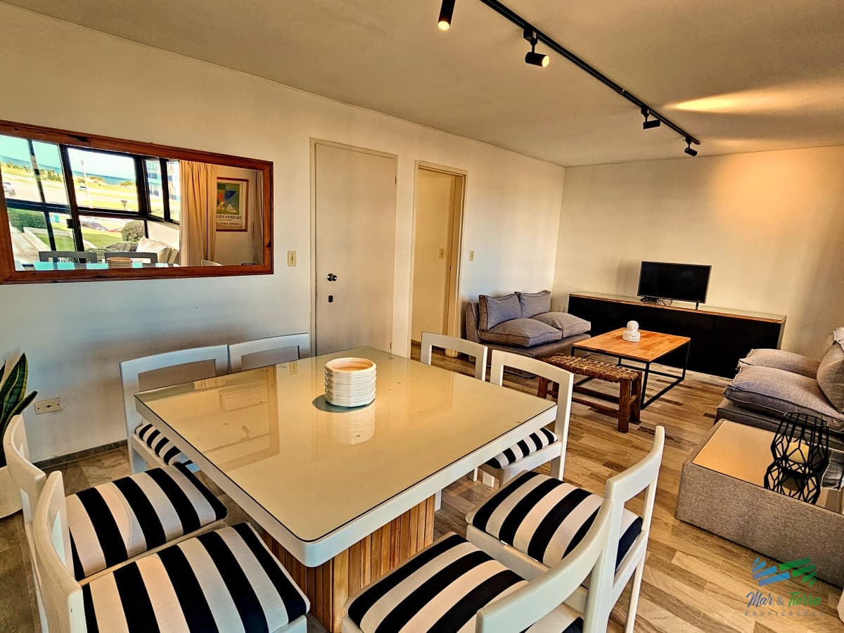 DEPARTAMENTO DE TRES DORMITORIOS EN VENTA, PUNTA DEL ESTE, BRAVA