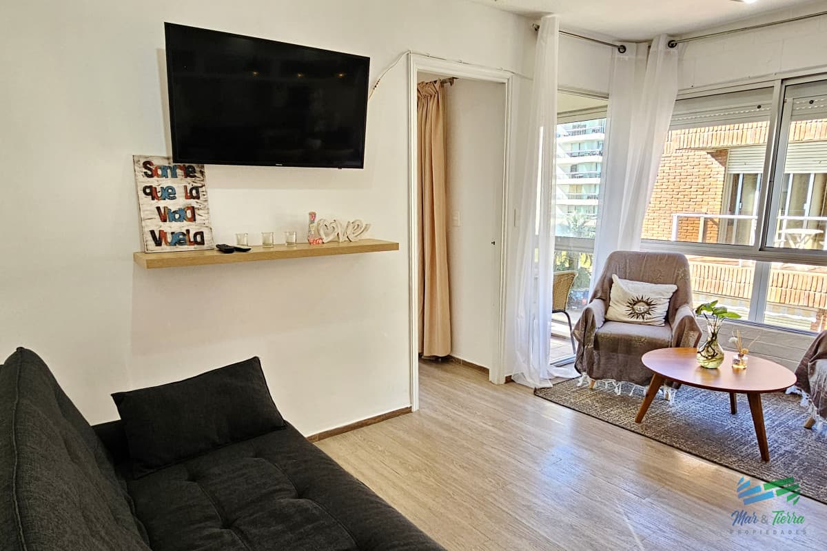 Venta de apartamento de 1 dormitorio 2 baños en la parada 2 de Punta del Este