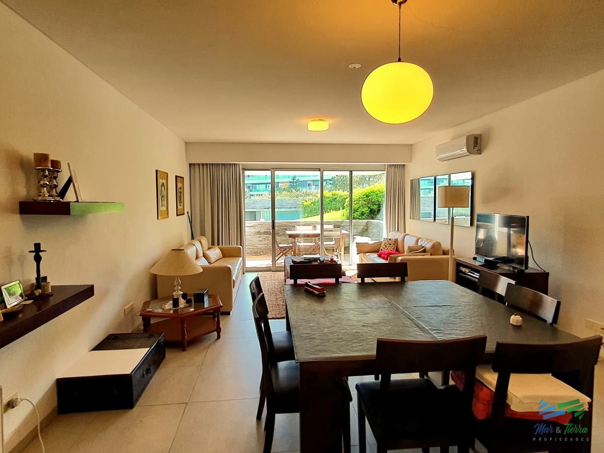 Vendo apartamento de 3 dormitorios y 3 baños. Rincón del Indio, Punta del Este.