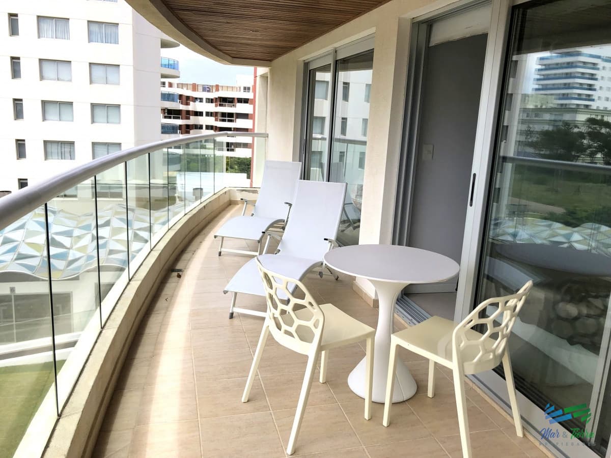 Venta Alquiler apartamento 3 dormitorios 2 baños playa brava punta del este