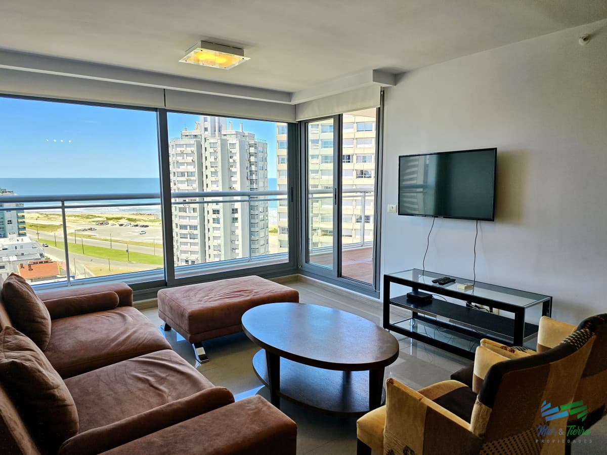 Venta de apartamento a estrenar de 2 suites en playa Brava Punta del Este