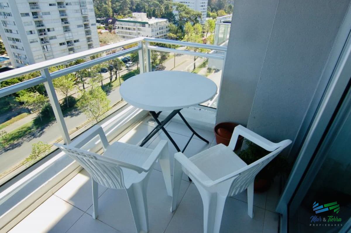 Apartamento 3 dormitorios en venta, Av. Roosevelt, Punta del Este