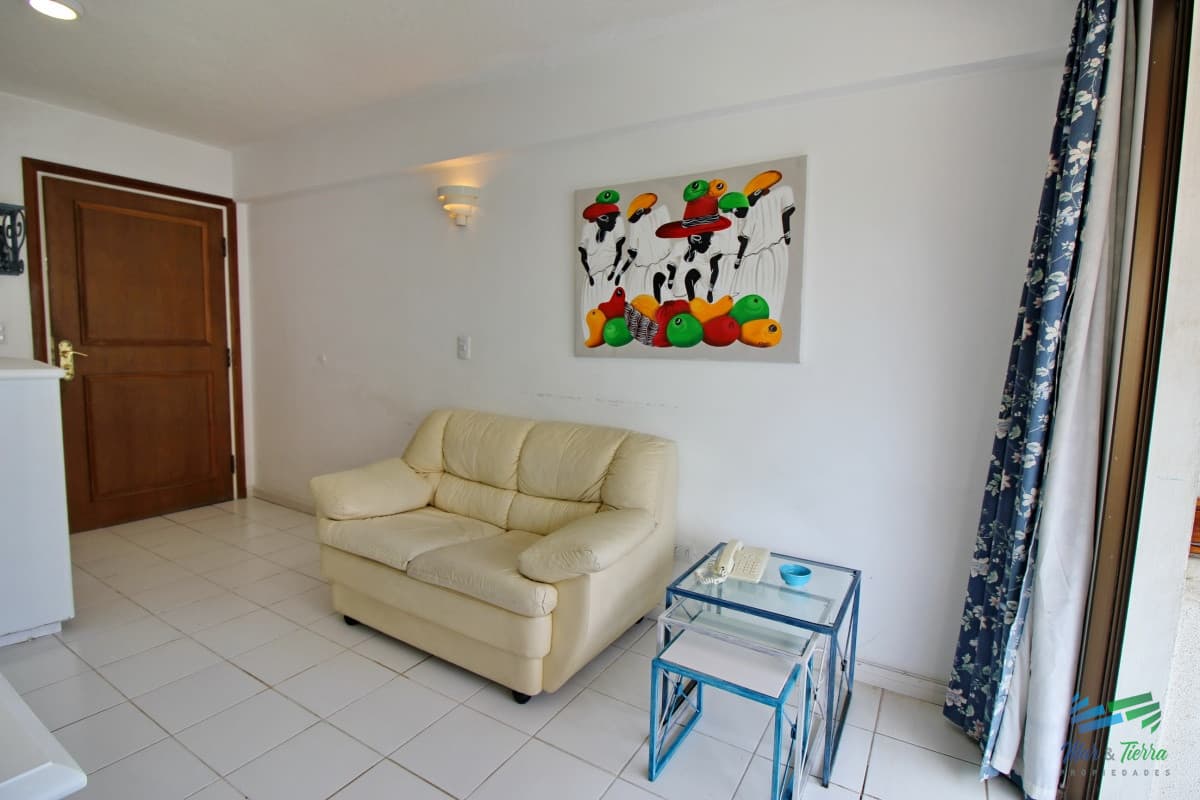 Apartamento de 2 dormitorios con piscina en venta y alquiler en Peninsula, Punta del Este.