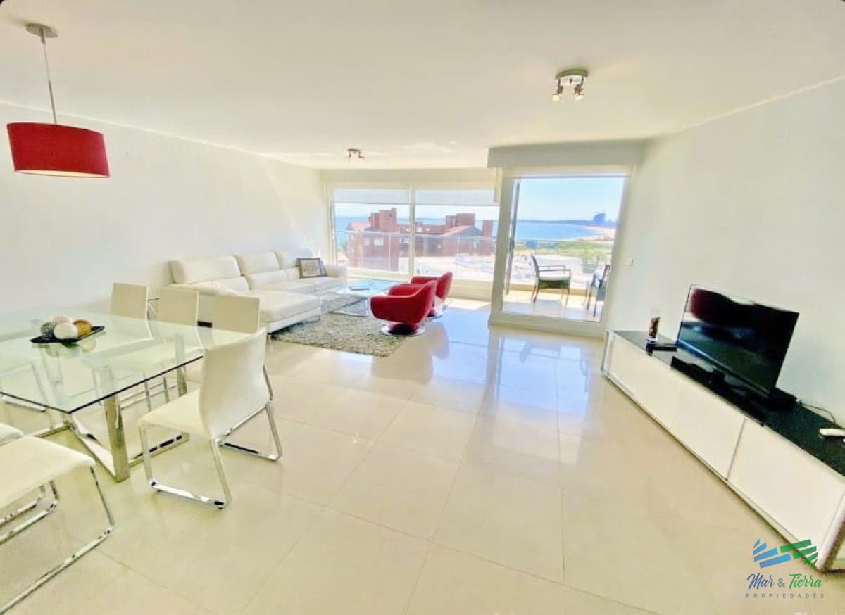 Venta apartamento 3 dormitorios playa Mansa Punta del Este