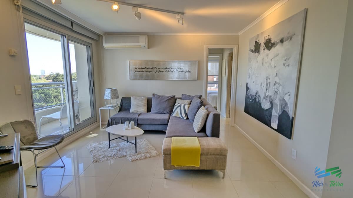 Alquiler apartamento 2 dormitorios en Ocea Drive Punta del Este