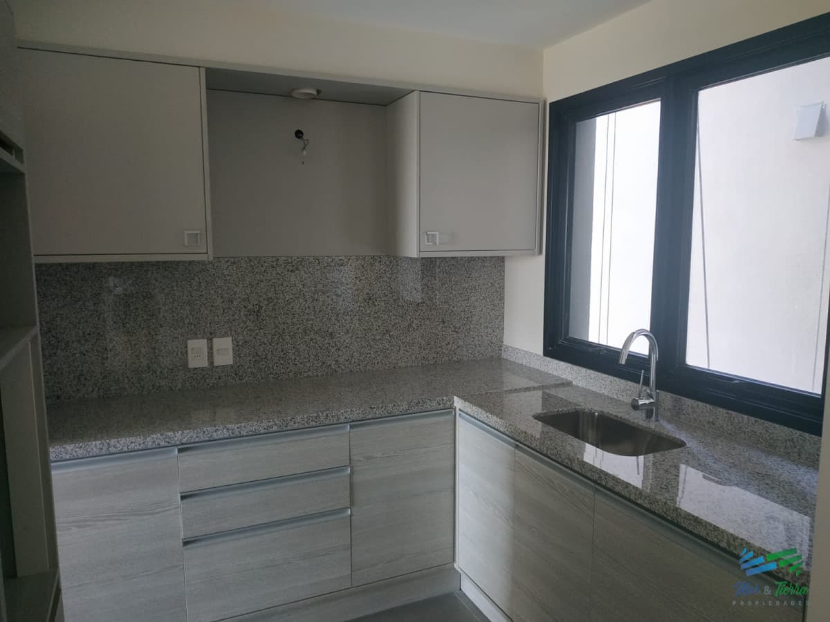 En venta apartamento a estrenar, 2 dormitorios con servicios en Roosevelt, Punta del Este