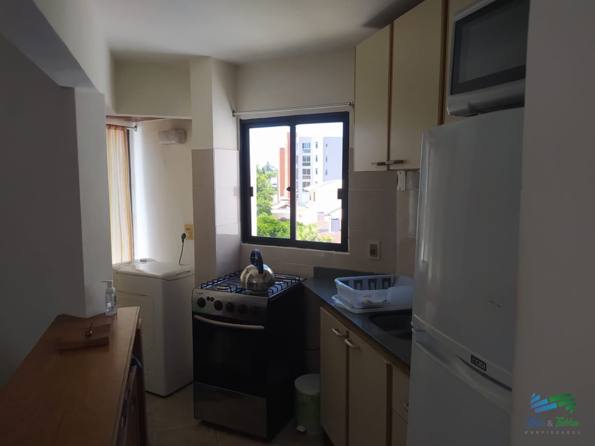 Apartamento tipo Penthouse de 3 dormitorios, Playa Mansa, Punta del Este