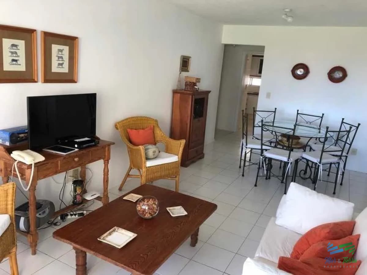 Vendo apartamento 3 dormitorios a metros de la brava, Punta del Este
