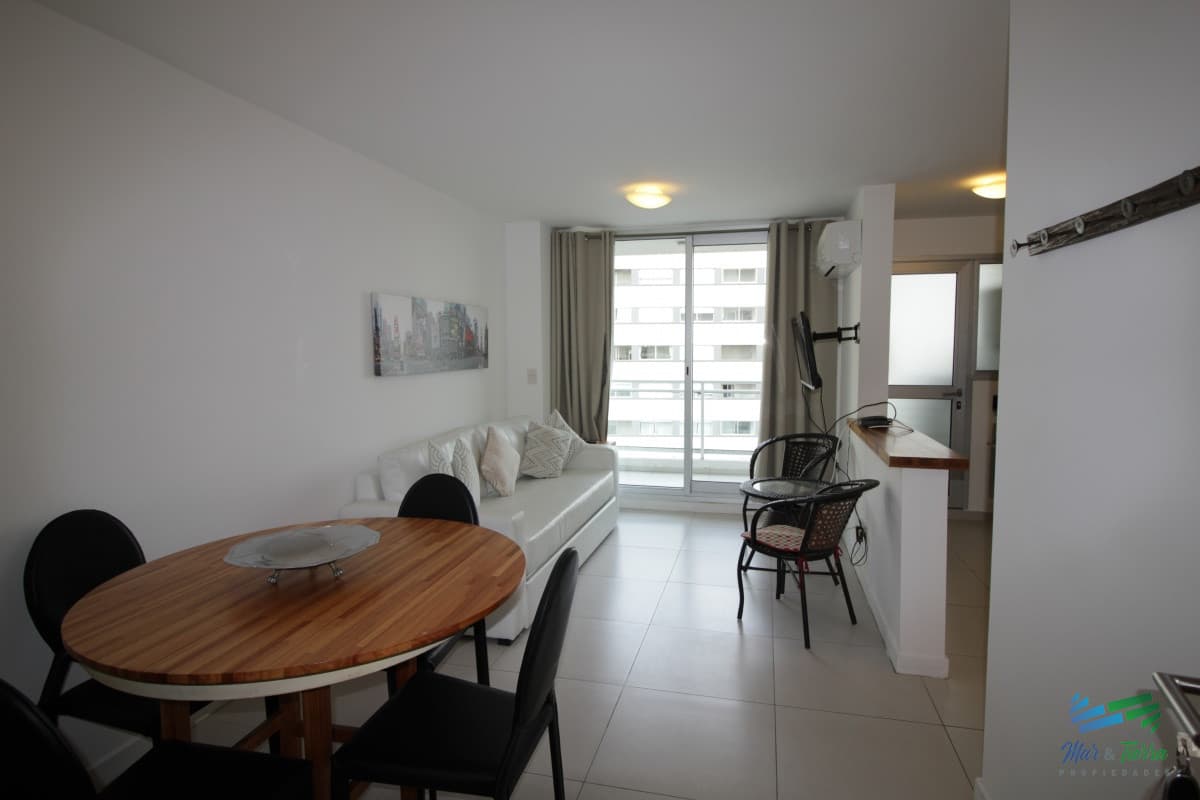 Imperdible oportunidad en venta!!! 1 dormitorio en av. Roosevelt, Punta del Este