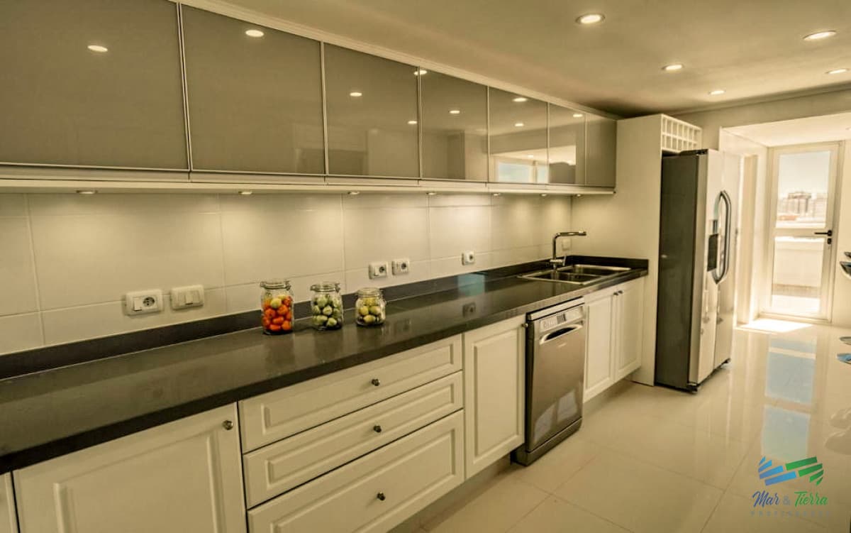 Vendo apartamento 2 dormitorios con vista al puerto en Peninsula, Punta del Este