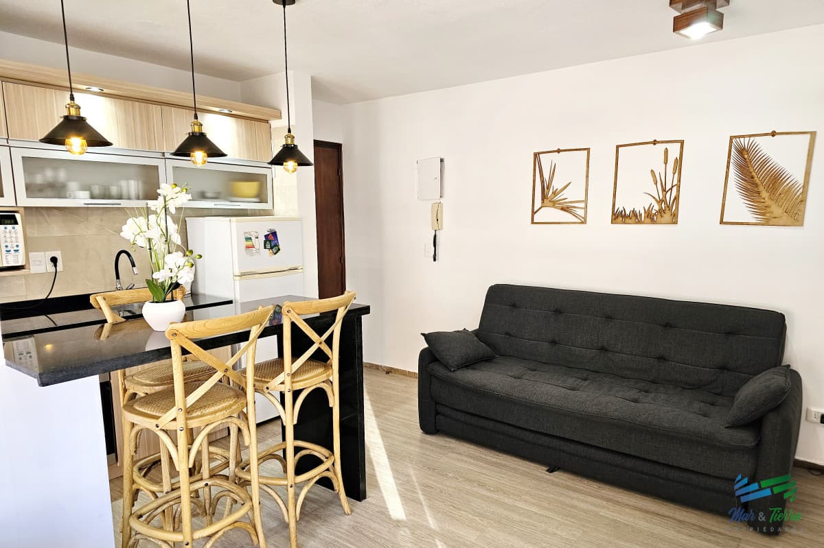 Venta de apartamento de 1 dormitorio 2 baños en la parada 2 de Punta del Este