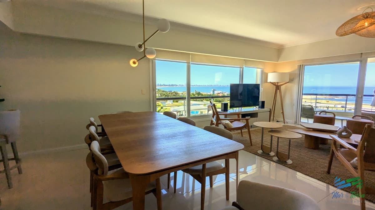 Venta de Apartamento 4 DORMITORIOS con vista al mar en VERAMANSA