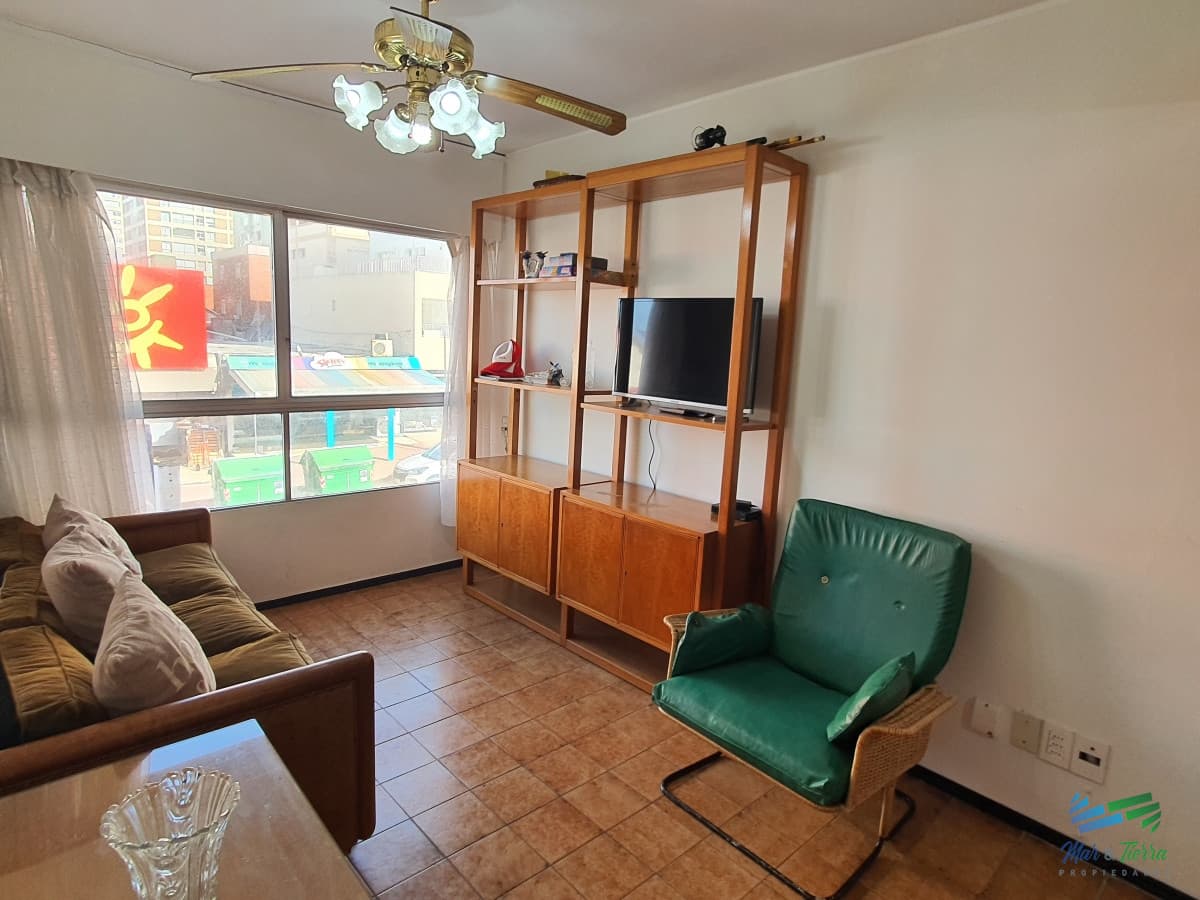 Venta de apartamento de 2 dormitorios en la península de Punta del Este