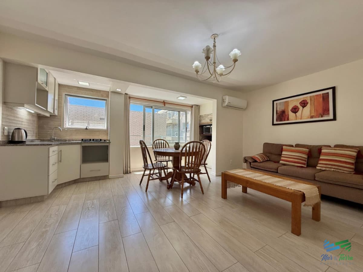 APARTAMENTO ALQUILER DE VERANO, PARA 4 PERSONAS EN PENÍNSULA