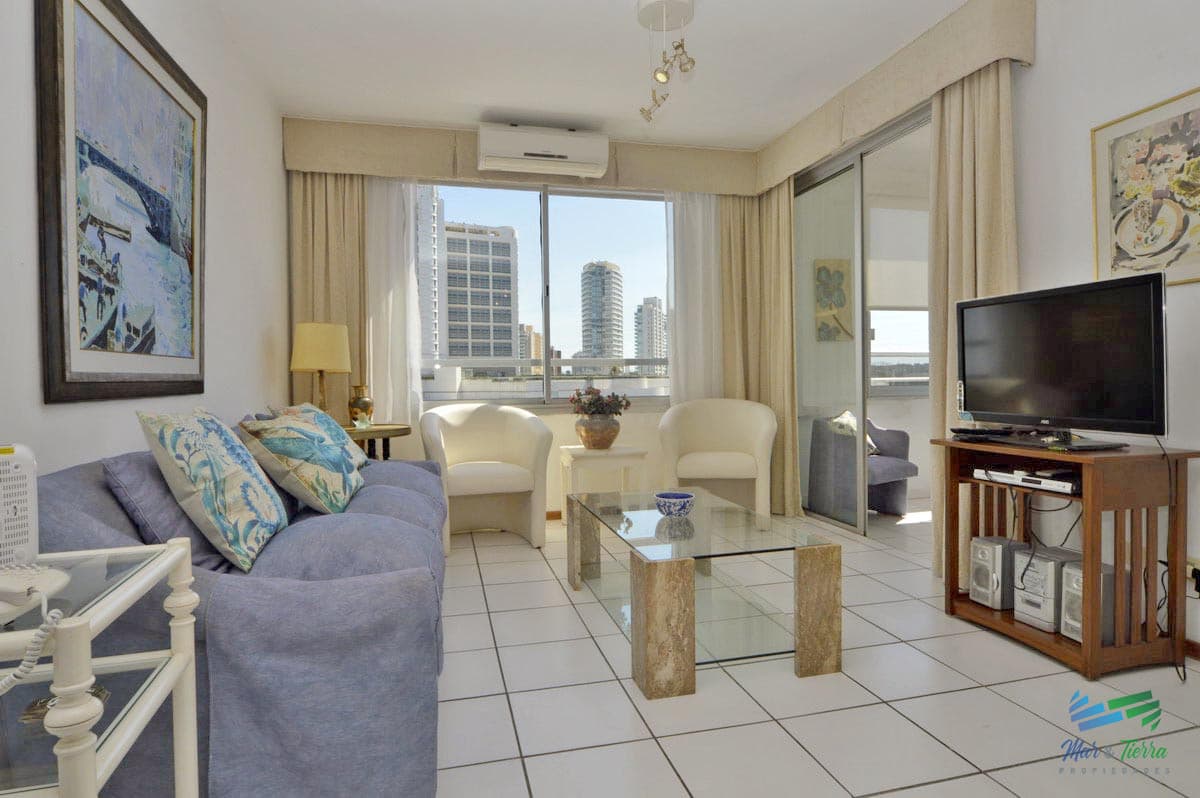 En venta.. muy buena oportunidad a pasitos del mar.
