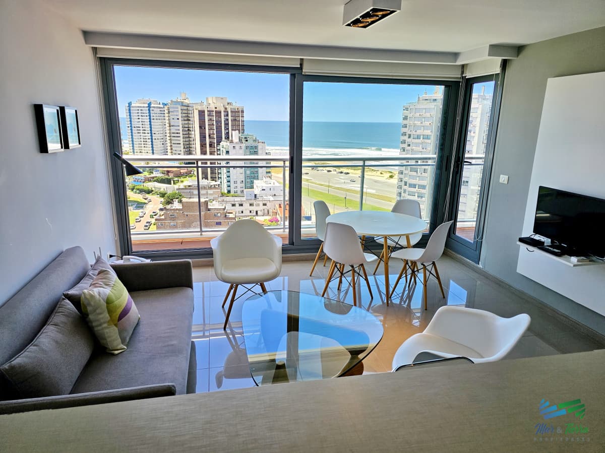 Venta de apartamento 1 dormitorio a estrenar full amenities playa Brava Punta del este